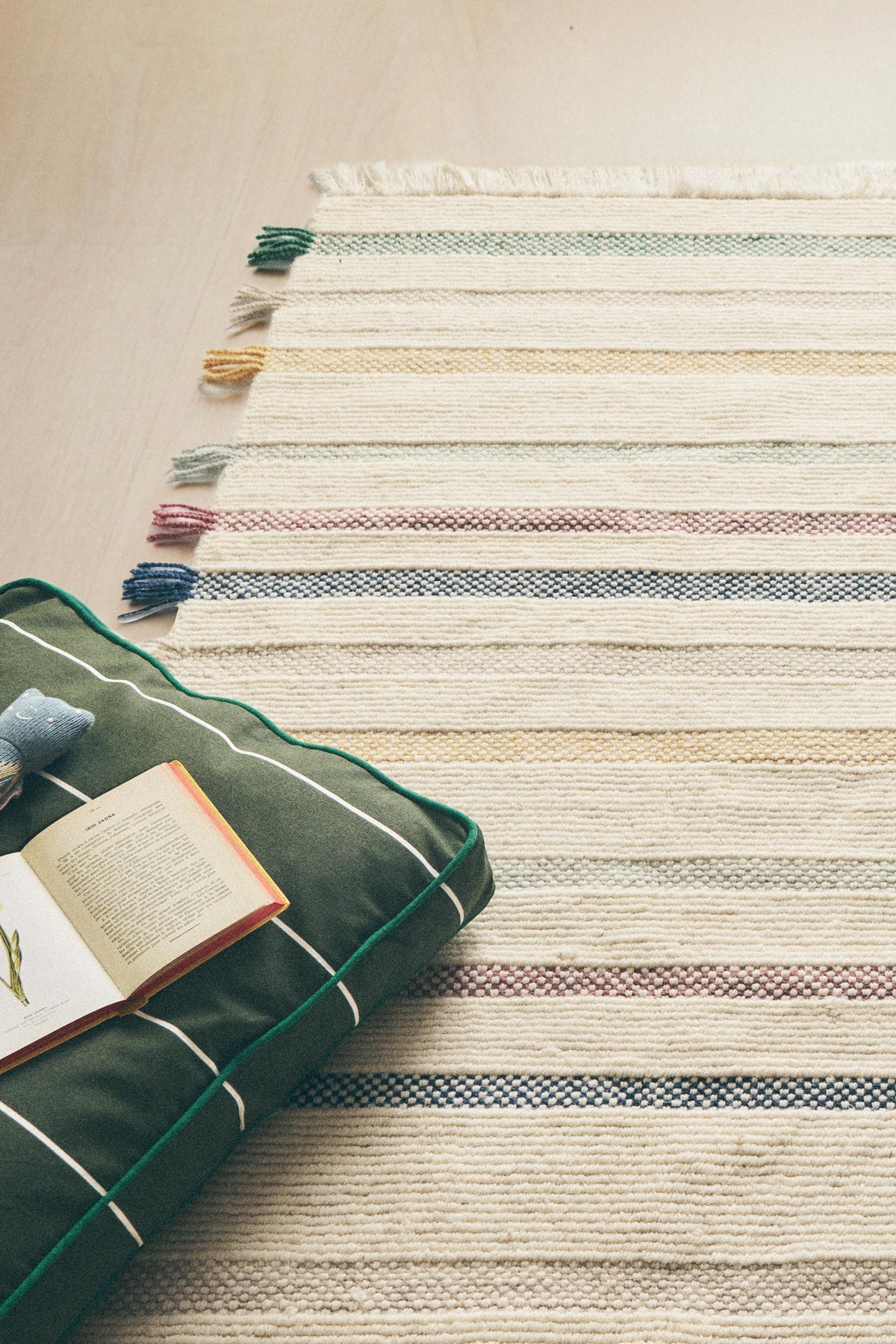 Zara Home Kids' Multicolor Fringe Wool Area Rug