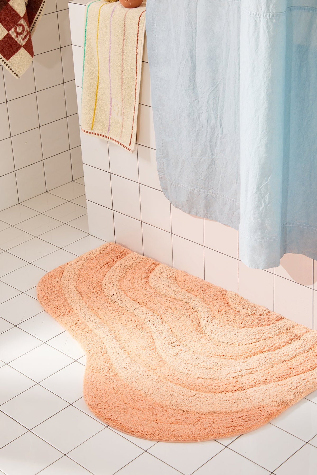 Quiet Town Lost Coast High-Pile Cotton Bath Rug Peach
