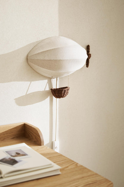 ZARAHOME Zeppelin Wall Light