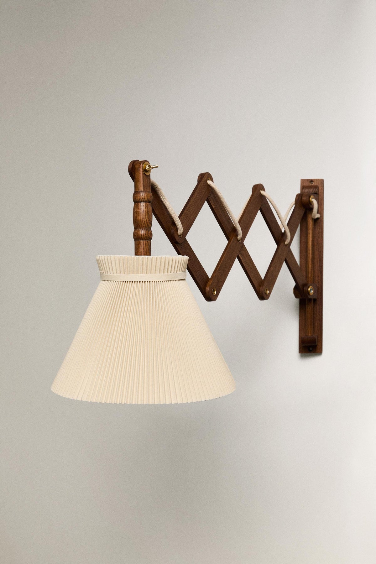 ZARAHOME Wooden Wall Light